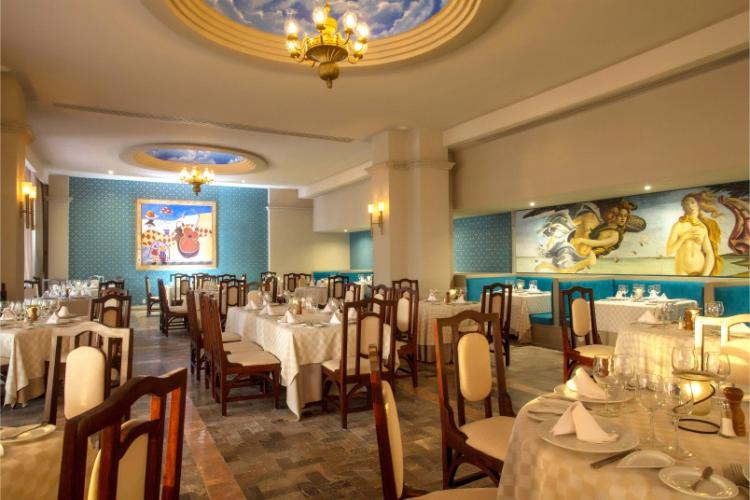 Restaurante La Fontana ofrece exquisita comida italiana en honor a su cocina clásica que incluye un exclusivo menú del que disfrutar en un ambiente único y agradable en el Barceló Ixtapa